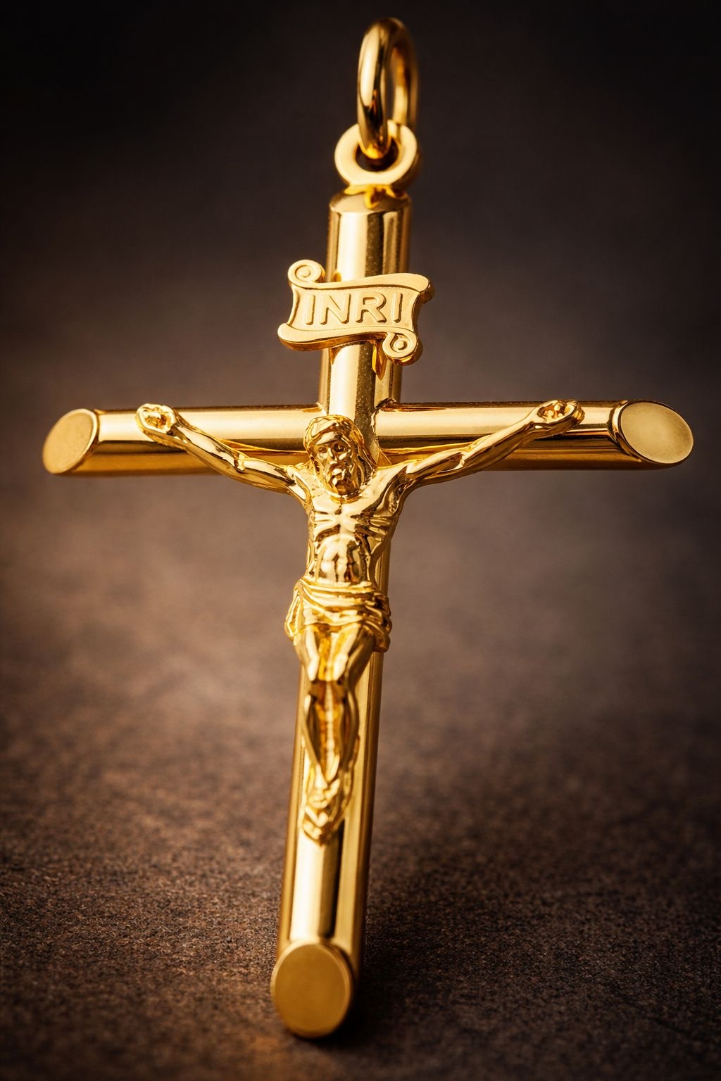 The Crucifix 18K